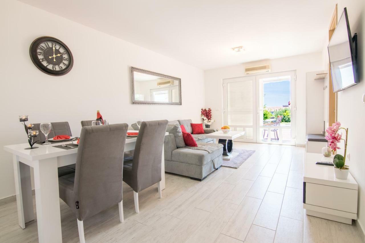 Lidija 2 Apartment Makarska Exterior photo